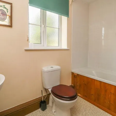 Wayside Дом отдыха *